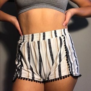 Ardene Black/Brown/White striped shorts